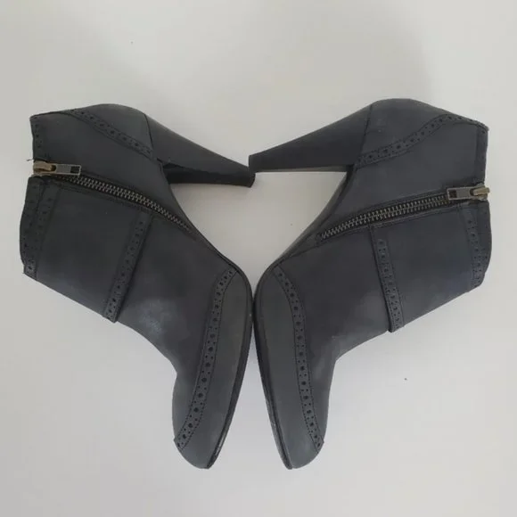J. Crew charcoal grey leather heeled bootie - Picture 5 of 9
